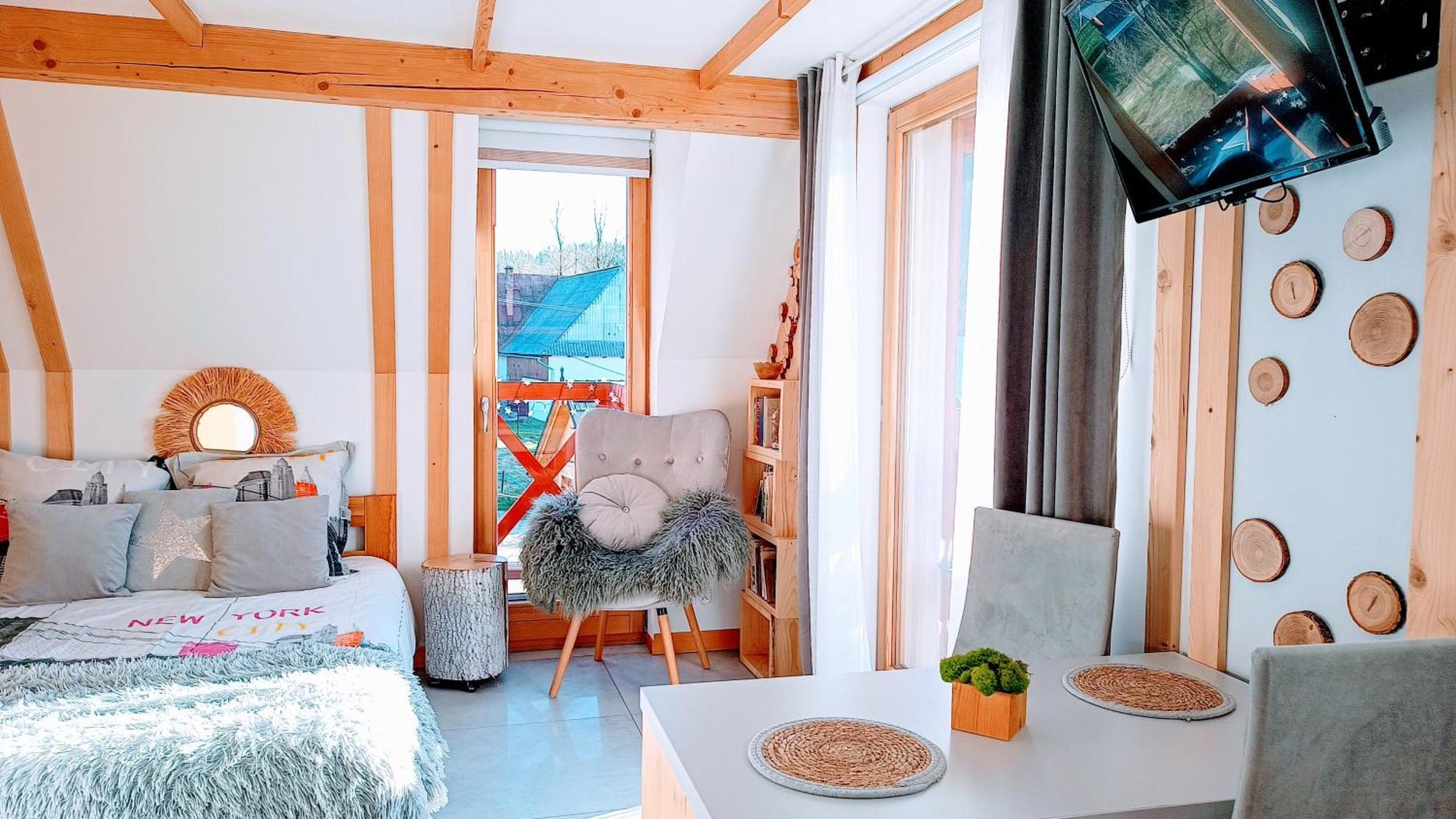 Lux Houses W Domku Tylko Dwa Apartamentyz Jacuzzi Zewnetrznym Groń Kültér fotó