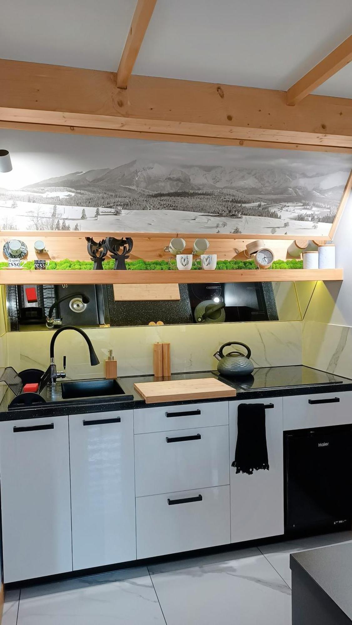 Lux Houses W Domku Tylko Dwa Apartamentyz Jacuzzi Zewnetrznym Groń Kültér fotó